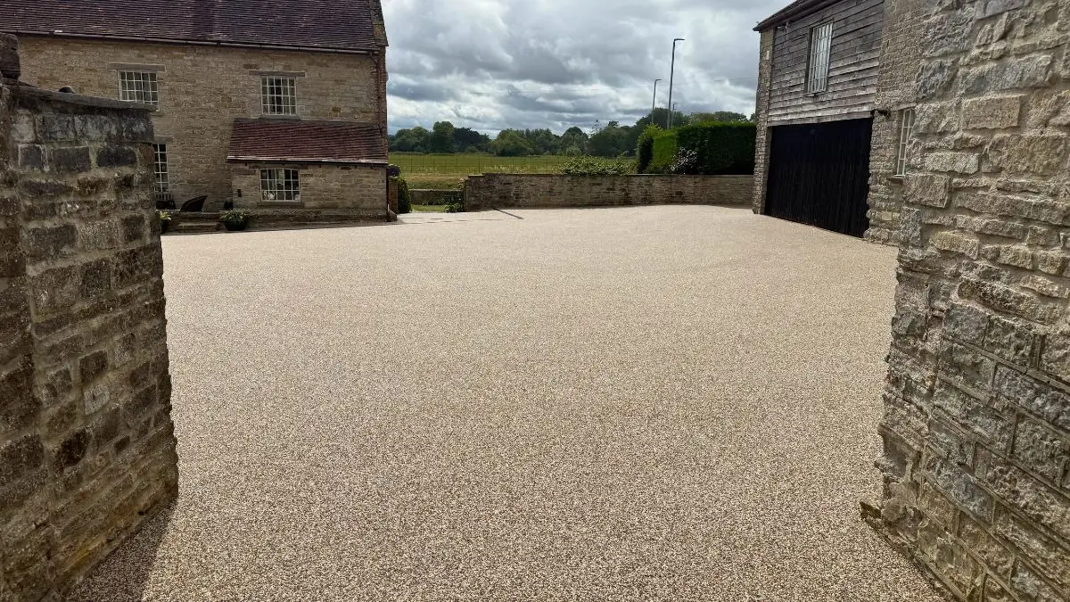Large resin bound driveway courtyard installation in Swindon