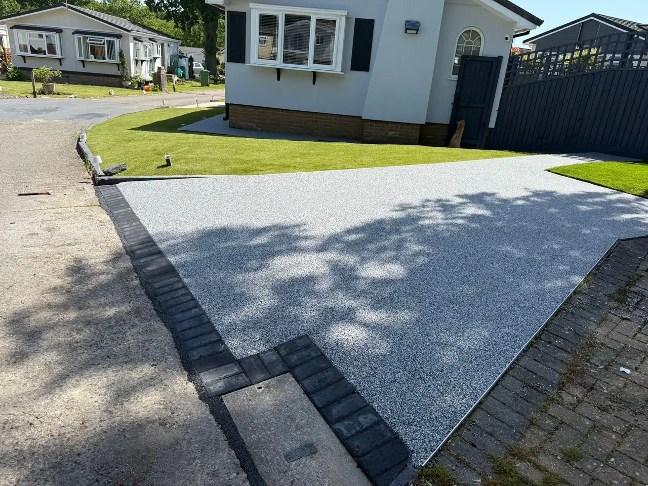 Silver Grey resin bound surface example in Swindon